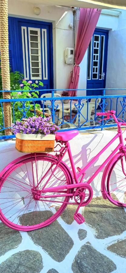 The Hot Pink Bike House Villa Parikia  Exterior photo